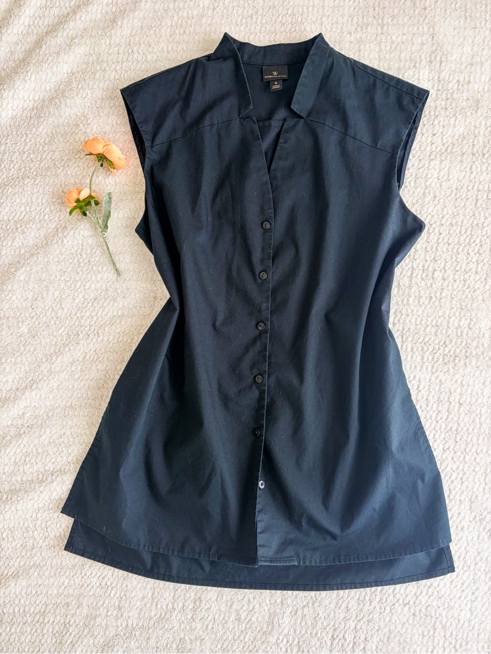 Worthington Black Sleeveless Notched V Neck Blouse Split Hem Button Front Top S